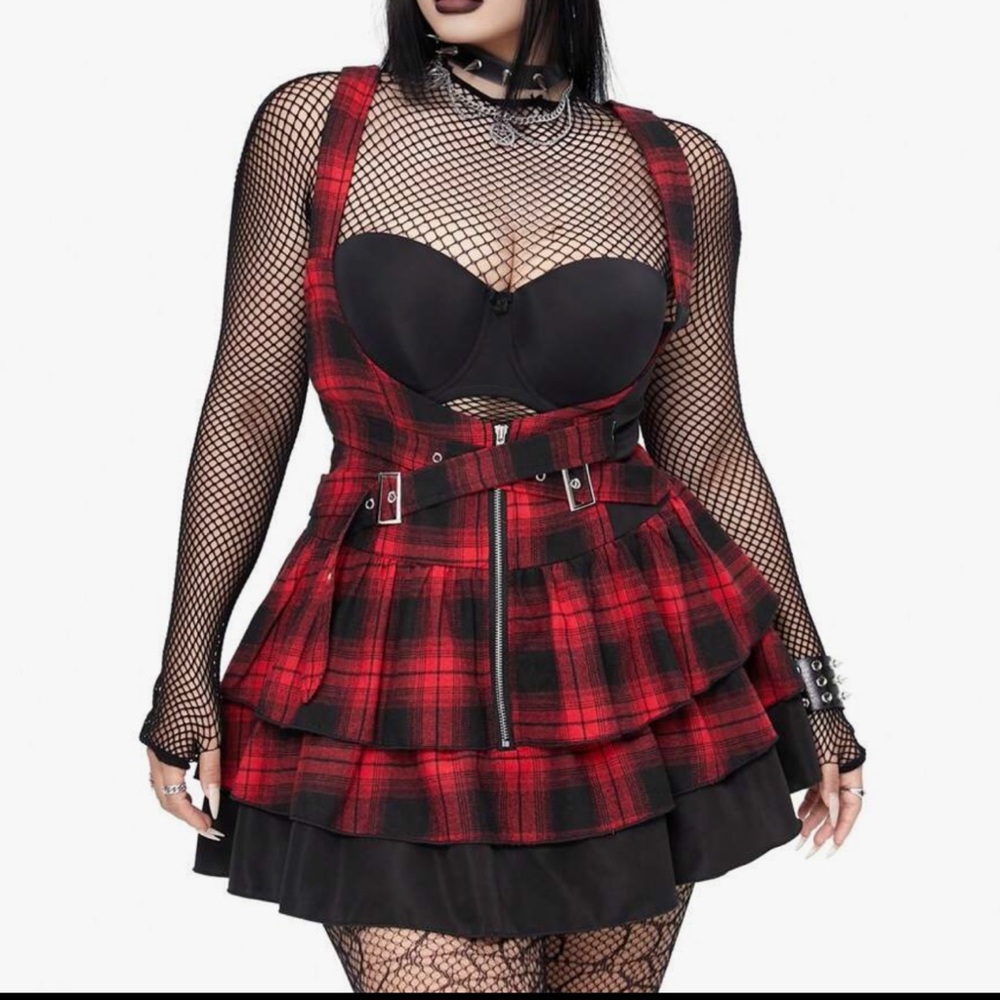 ROMWE Red and Black Plaid Mini Skirt